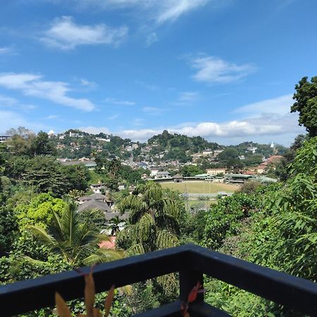 Kelum Homestay Kandy Exterior photo