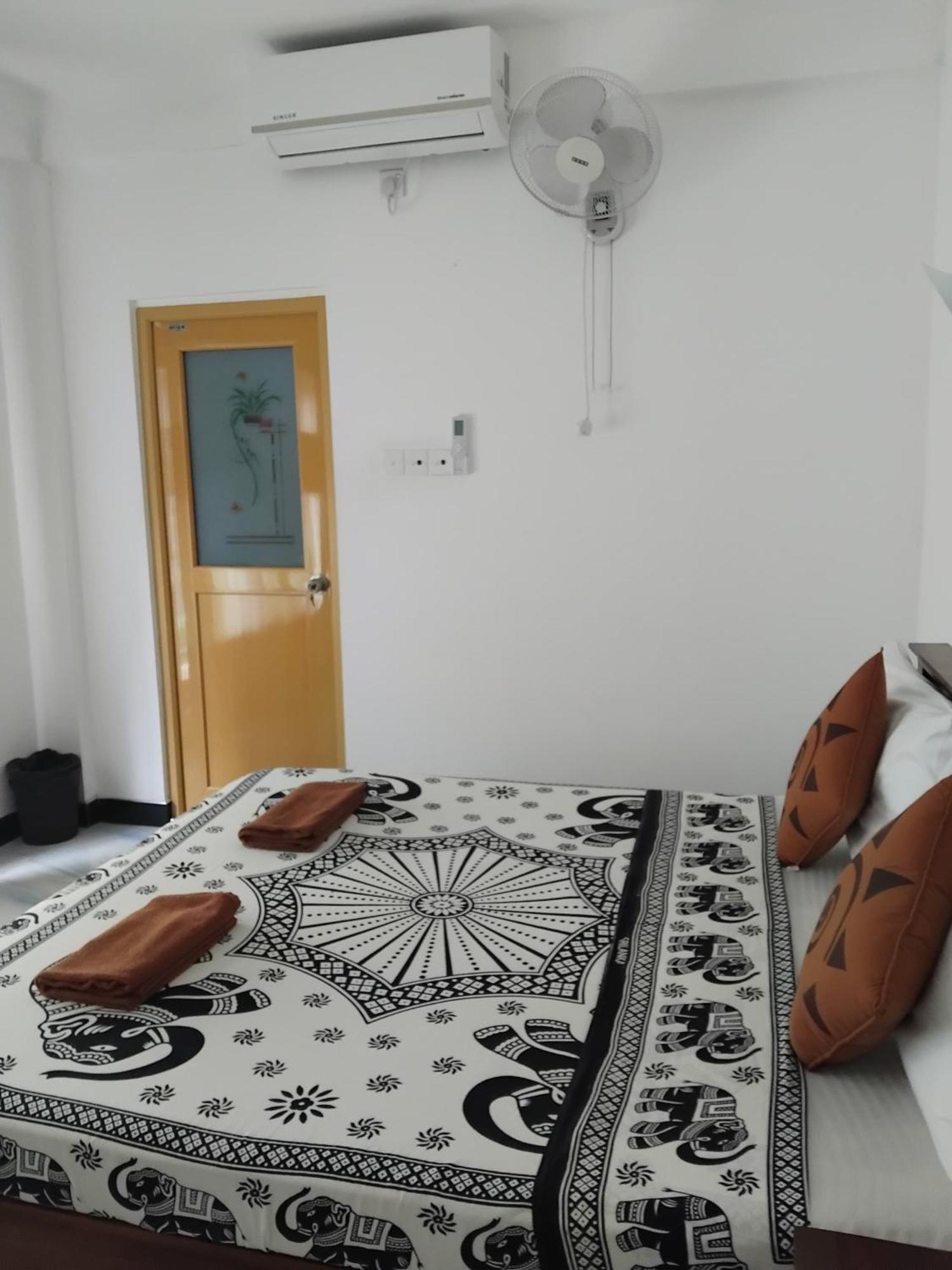 Kelum Homestay Kandy Exterior photo